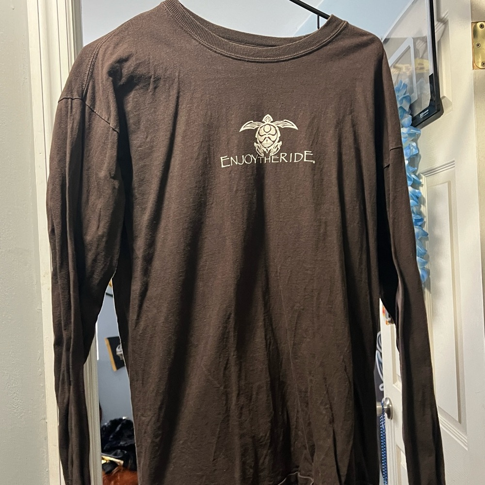 4 Men’s long sleeve T shirts all LG